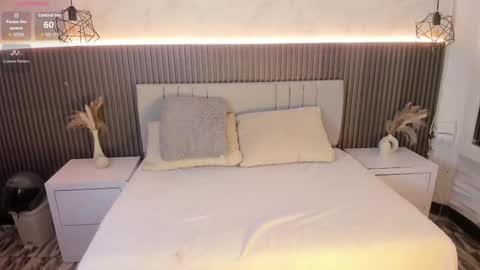 SHANON online show from October 2025 07:11:02 PM