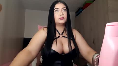Snapshot of shanonn_diprima_ chatting on February 2025 06:36:01 AM Cami Ortiz independent model online show from February 2025 06:36:01 AM