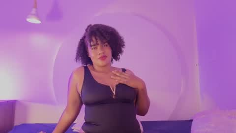 SHANTALE  RIOS   online show from August 2026 09:06:01 PM