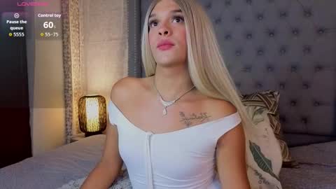 Snapshot of shantaljoness chatting on September 2025 09:04:02 PM Shantal Jones online show from September 2025 09:04:02 PM