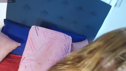 Snapshot of shantallvegga1 chatting on October 2025 12:57:02 PM shantallvegga1 online show from October 2025 12:57:02 PM