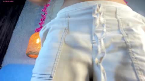 shantallvegga1 online show from May 2026 12:13:02 PM