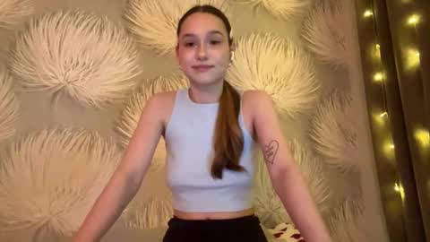 Alica online show from January 2026 08:21:01 PM