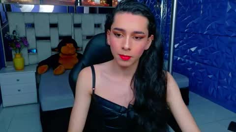 Sharlond online show from April 2026 01:23:02 PM