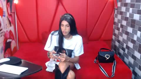 Snapshot of sharon_allan chatting on July 2026 01:06:02 PM Sharon online show from July 2026 01:06:02 PM