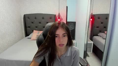 Snapshot of sharonblake5 chatting on September 2025 01:03:01 PM M A G N O online show from September 2025 01:03:01 PM