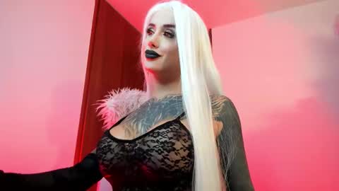 Antonia online show from September 2025 04:21:02 PM