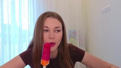 Snapshot of sharrimalagisi chatting on September 2025 11:01:01 AM Miroslava online show from September 2025 11:01:01 AM