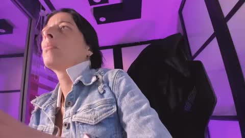 Lady Shauna online show from September 2025 04:01:02 AM