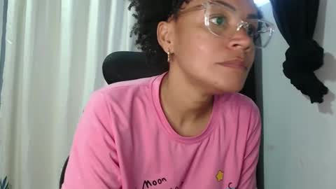 Shayna online show from January 2025 01:58:01 PM