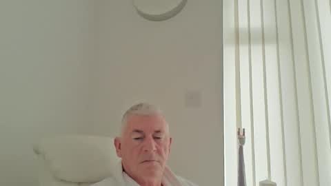Snapshot of she52 chatting on May 2026 06:42:02 AM she52 online show from May 2026 06:42:02 AM