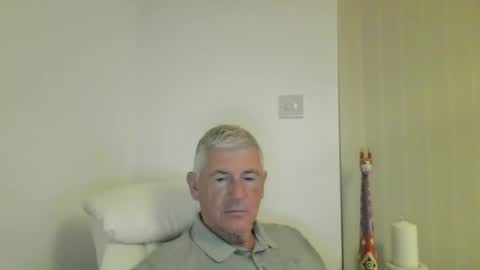 Snapshot of she52 chatting on June 2026 09:42:02 PM she52 online show from June 2026 09:42:02 PM