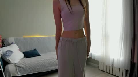 Snapshot of she_angell chatting on June 2026 02:35:02 AM Anny online show from June 2026 02:35:02 AM