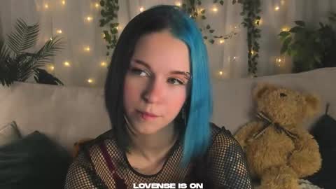 Anika online show from October 2025 11:33:02 AM