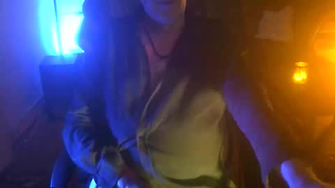 SheCarol online show from October 2025 11:43:01 PM