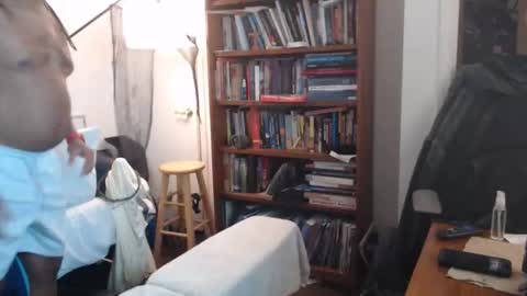 sheepishlion online show from November 2025 05:18:02 AM