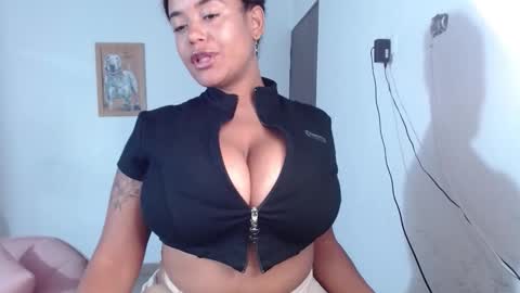 Sheila Makano online show from December 2025 10:15:02 PM