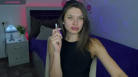 Snapshot of sheillatyler chatting on May 2026 08:11:01 AM Alexis online show from May 2026 08:11:01 AM