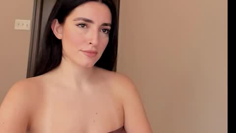 Snapshot of sheisallthat chatting on November 2025 08:43:01 PM sheisallthat online show from November 2025 08:43:01 PM