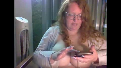 Red online show from April 2026 01:08:01 AM