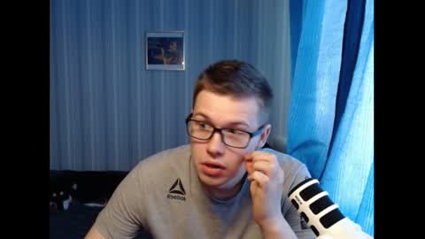 Snapshot of sheldon_music chatting on July 2026 11:17:02 AM Sheldon online show from July 2026 11:17:02 AM