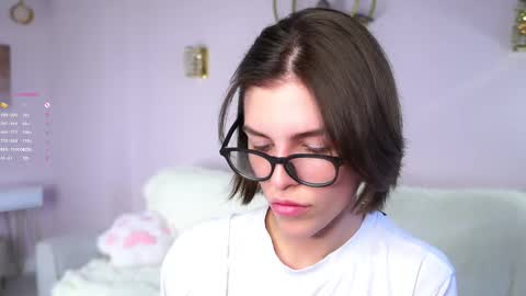 Alex online show from October 2025 01:45:01 AM