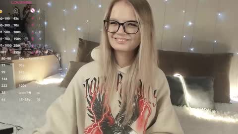 shellyboom online show from December 2025 06:48:01 PM