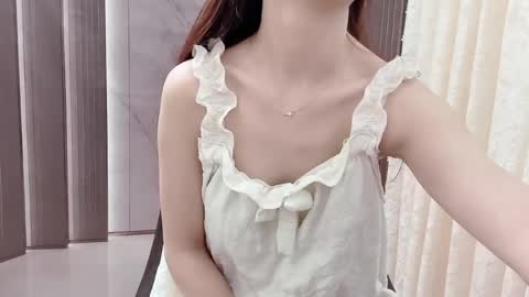 Shelly online show from April 2026 11:28:01 PM