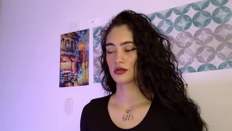 S H E L S Y online show from April 2026 09:15:01 PM