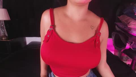 Snapshot of shelsy_loreds chatting on October 2025 11:50:02 AM Shelsy online show from October 2025 11:50:02 AM