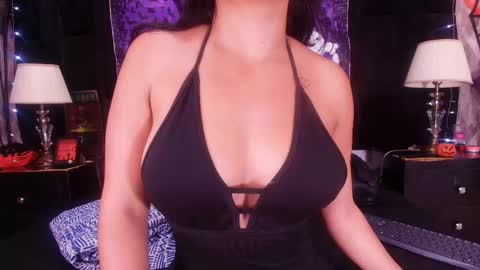 Snapshot of shelsy_loreds chatting on October 2025 11:53:02 AM Shelsy online show from October 2025 11:53:02 AM