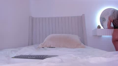 Snapshot of shelynna_azzul chatting on December 2024 02:52:01 AM shelynna_azzul online show from December 2024 02:52:01 AM