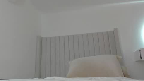 Snapshot of shelynna_azzul chatting on January 2025 07:31:02 PM shelynna_azzul online show from January 2025 07:31:02 PM
