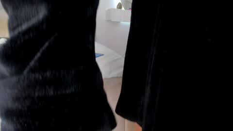 Snapshot of shelynna_azzul chatting on January 2025 10:45:01 PM shelynna_azzul online show from January 2025 10:45:01 PM