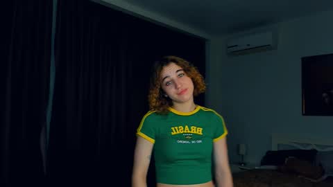 Snapshot of shemekafarhart chatting on October 2025 04:46:02 AM Demina online show from October 2025 04:46:02 AM
