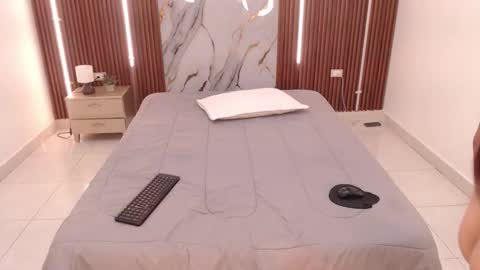 shena_nomy1 online show from November 2025 08:09:01 PM