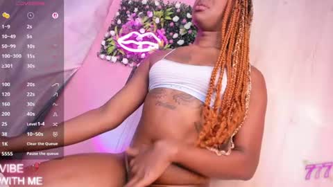 Snapshot of shenielxxx chatting on June 2026 03:27:01 PM shenielxxx online show from June 2026 03:27:01 PM