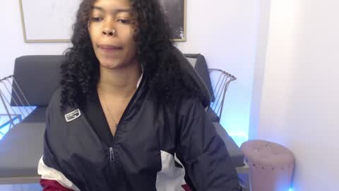 Shenna online show from December 2024 01:02:02 PM