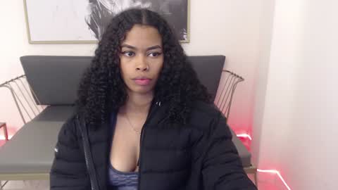 Shenna online show from December 2024 04:48:01 PM