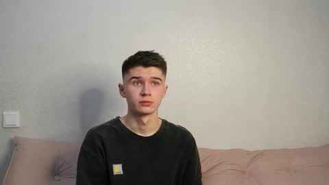 Max online show from November 2025 03:12:02 PM