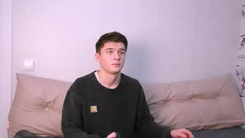 Max online show from November 2025 08:13:02 PM