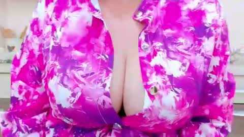 Sherry online show from July 2026 06:20:01 PM