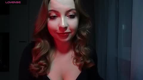 Sherry online show from November 2025 05:45:02 PM