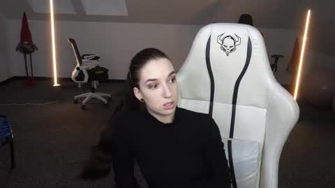 Sheryl online show from October 2025 02:15:01 PM