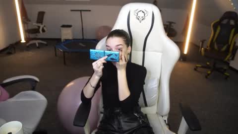 Sheryl online show from October 2025 10:24:01 AM