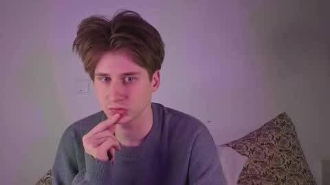 Nenedent online show from March 2026 09:42:01 PM