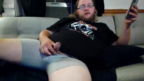 Snapshot of shifty885 chatting on October 2025 01:47:01 AM shifty885 online show from October 2025 01:47:01 AM