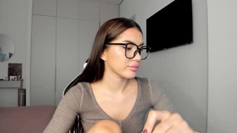 Shineel online show from February 2026 05:25:01 AM