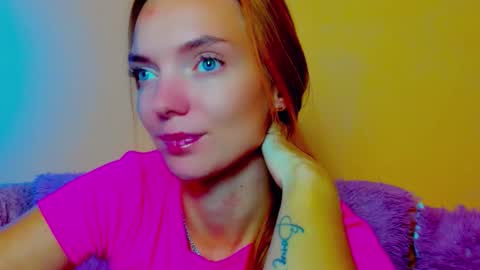 Snapshot of shinelikea_diamond chatting on October 2025 08:39:01 PM Alexis online show from October 2025 08:39:01 PM