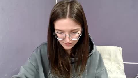 Jesica online show from February 2025 10:18:01 AM